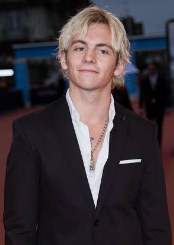 Characters I Wanna See Ross Lynch Play?