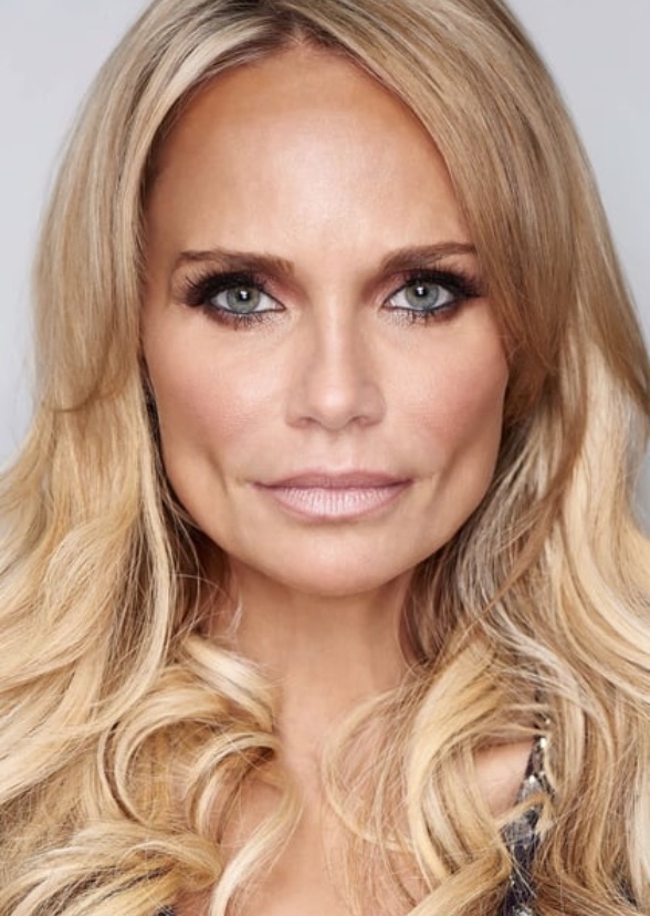 Characters I would want Kristin Chenoweth play