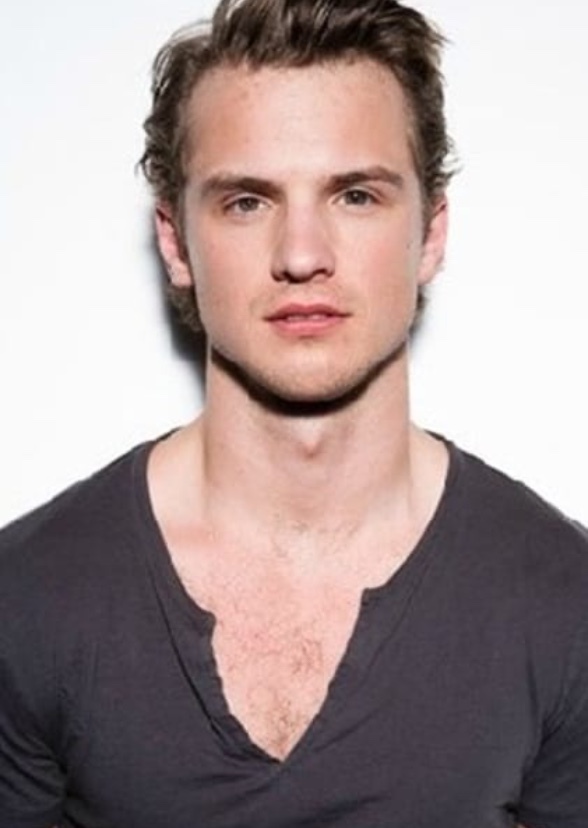Characters Ideas for Freddie Stroma to play