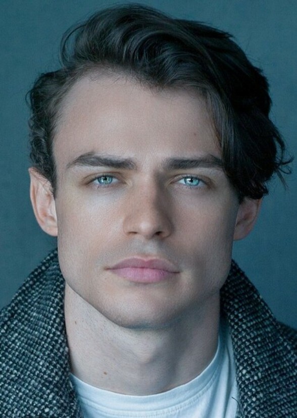 Characters that Thomas Doherty should play