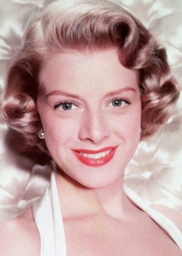 Beyond the Spotlight: The Rosemary Clooney Story