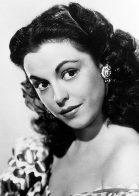 Estelita: The Heartbeat of Hollywood