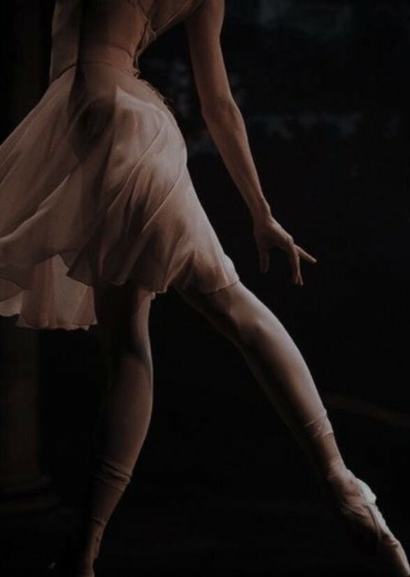 Dafine, The ballerina vampire evil 