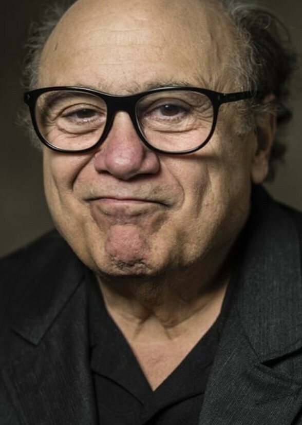 Danny DeVito is Darth Vader: Street Marketplace (2001)