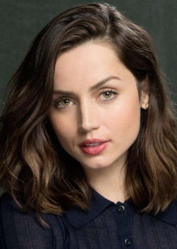 Directors who collaborate with Ana are Armas