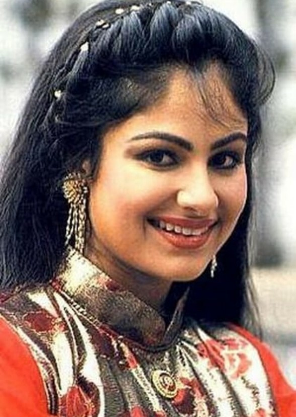 Ethereal Odyssey: Ayesha Jhulka Unveiled