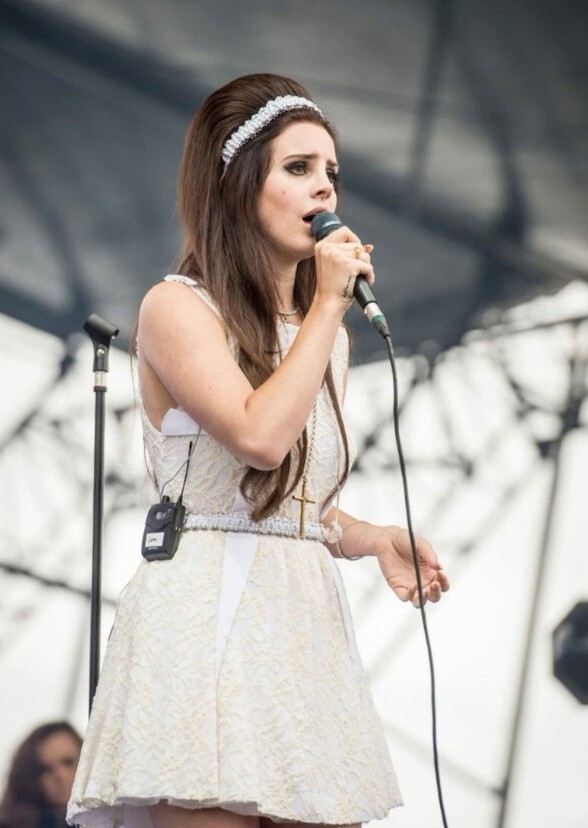Fictional character as Lana Del Rey Album.