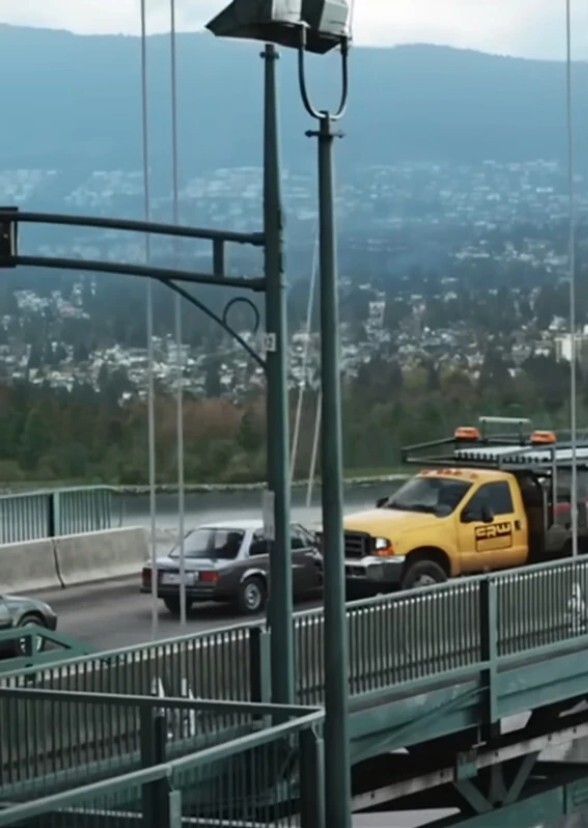 Final Destination 5 - Escaping the Bridge (2019) - Starring: Emma Bell