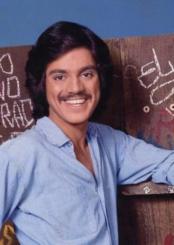 Fan Casting Molly Gordon as Katherine Cochran in Freddie Prinze Sr.: A