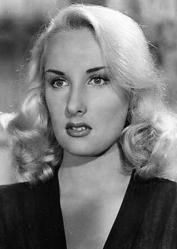 Grand Dame: The Mirtha Legrand Story