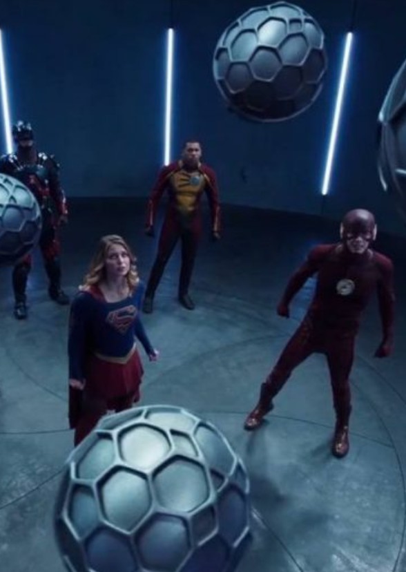 Heroes Vs Villains (2016)