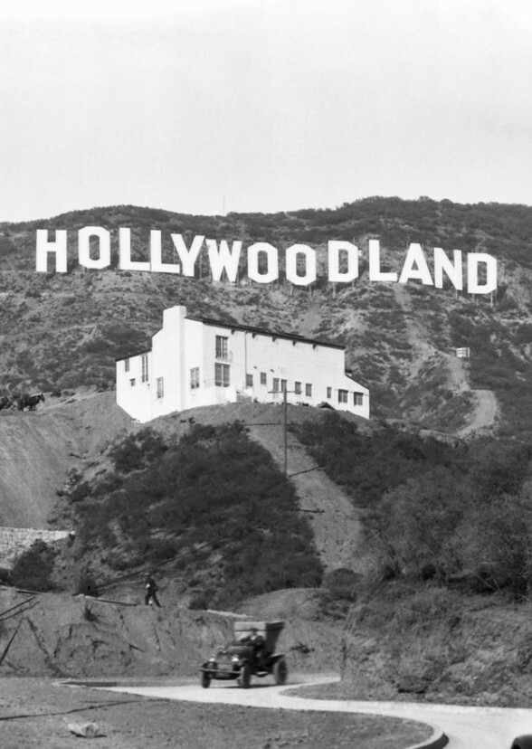 Hollywoodlands : Biopic Cinematic Universe 