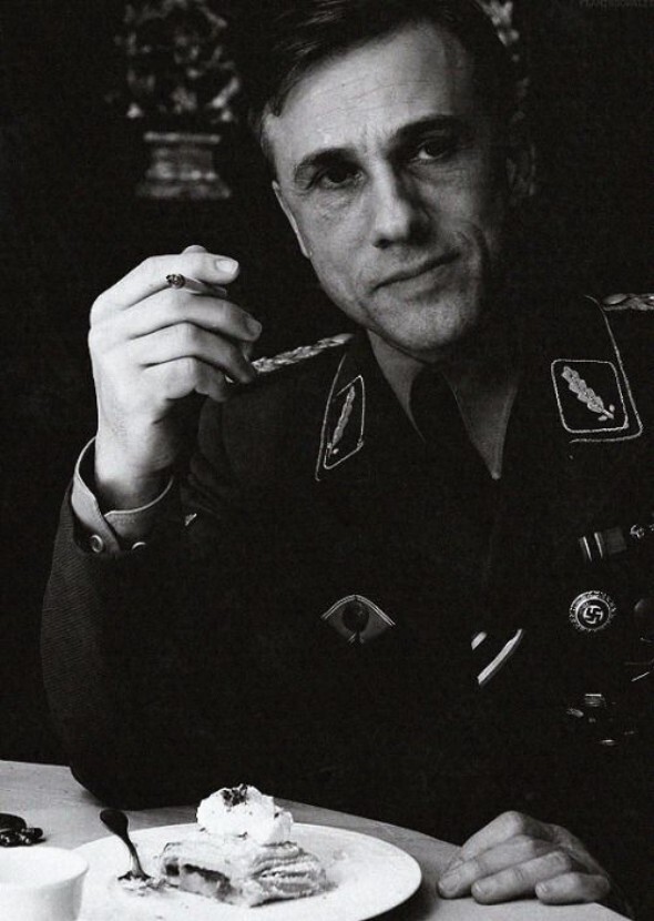 INGLORIOUS BASTERDS (GENDERSWAP) (2024/2025)