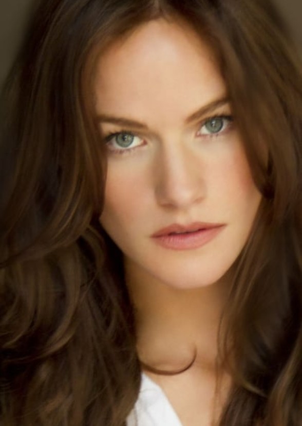 Kelly Overton