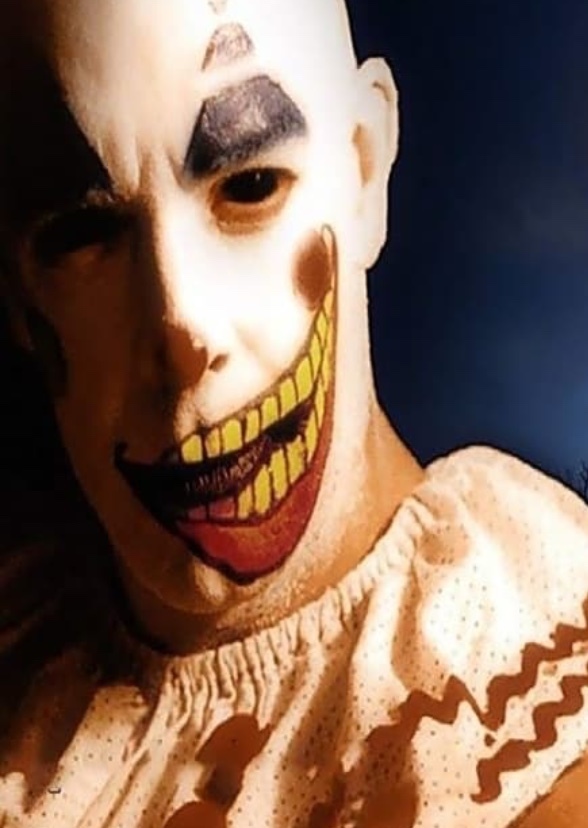 Killing clowns (2017)