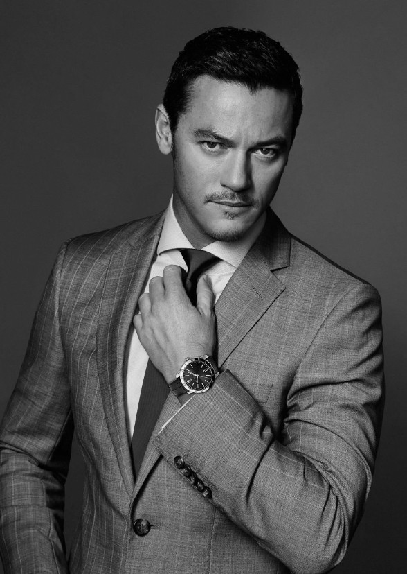 Luke Evans's 007 In The Spy Who Loved Me