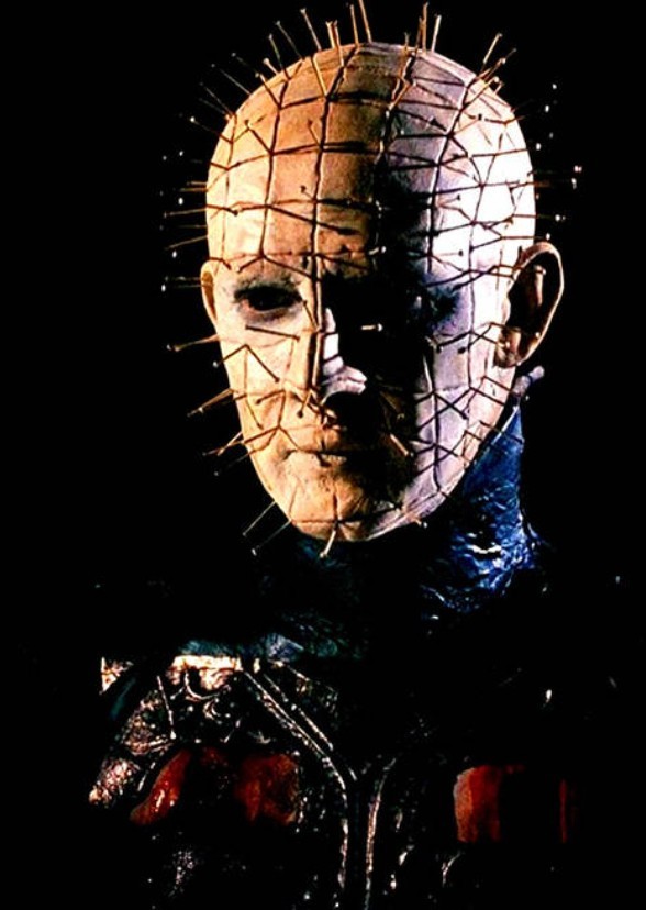 Pinhead vs Leprechaun
