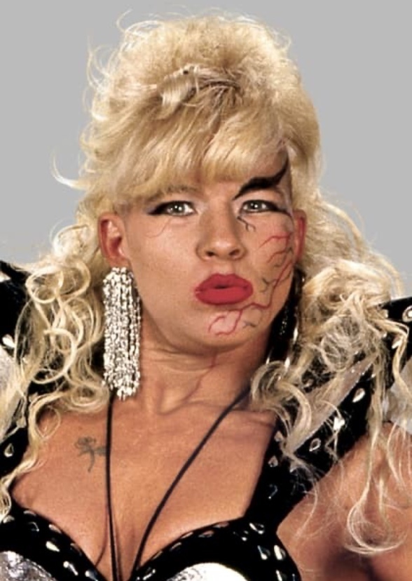 Savage Eclipse: The Luna Vachon Story
