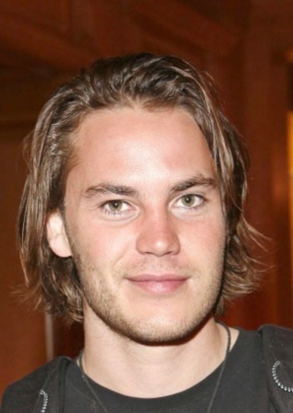 Taylor Plus Fan Casting on myCast