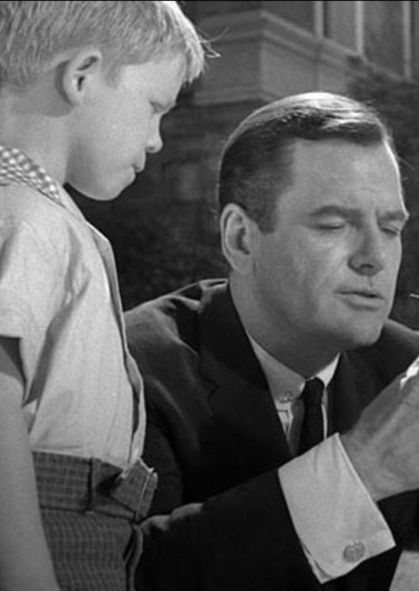 The Twilight Zone (1990s)/1x05 Walking Distance
