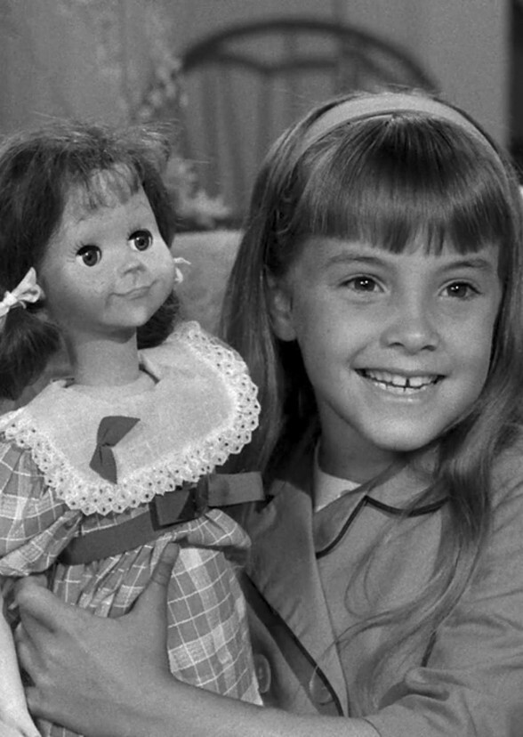 The Twilight Zone (1990s) - 5x3: Living Doll