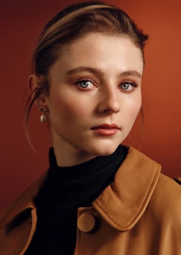 Thomasin McKenzie Recast