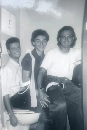 Mai dire Gialappa's - la storia scorrettamente raccontata e per fortuna falsamente vera del trio più divertente della televisione italiana (Biopic mode)