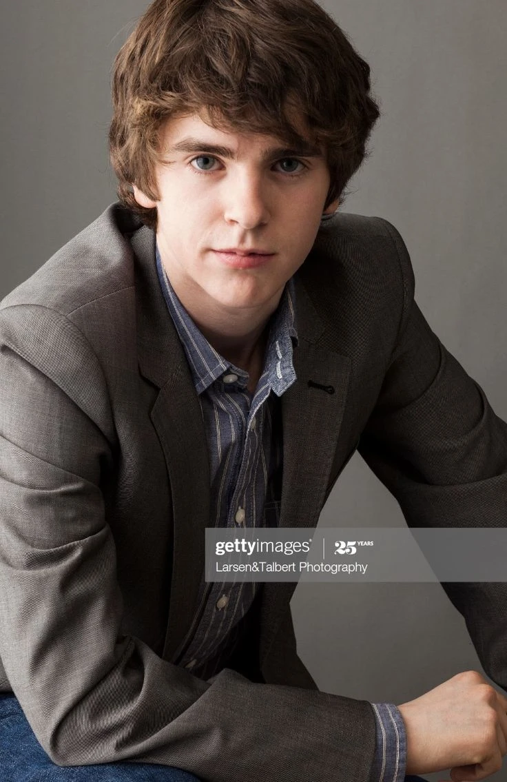 Characters Freddie Highmore should have played genderswap in the '2010's