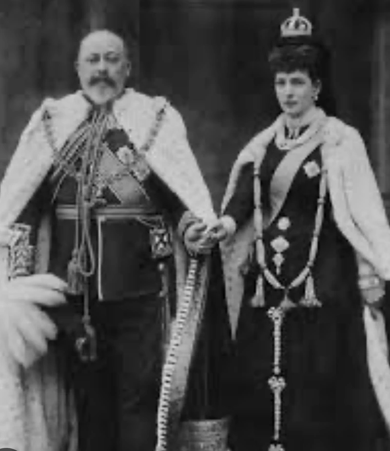 The Crown Prequel: Season 1