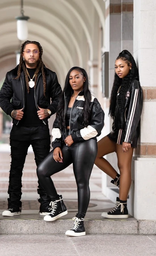 Ahvi Lee XO's Family: Skits