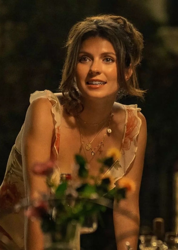 What Actresses Could've Played Poppy Wright in Various Decades?