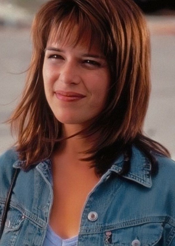 What Characters Do You Want to See Neve Campbell Play in the 90's
