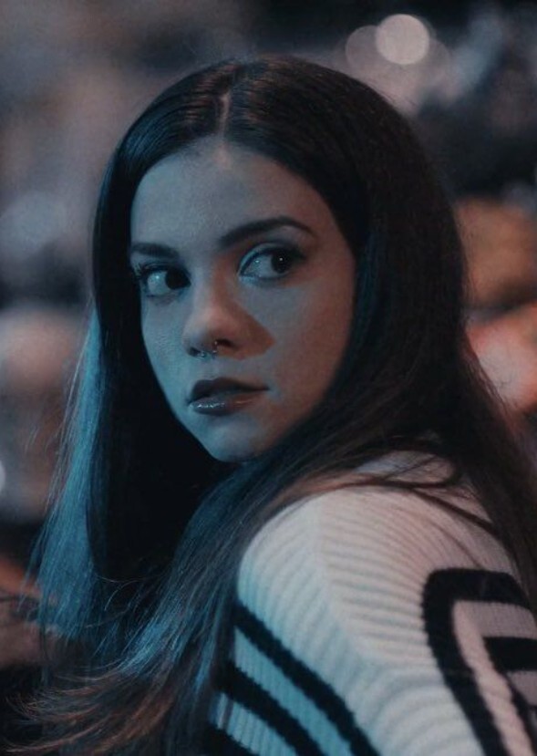 Which actress should've played sienna shaw from Various Decades?