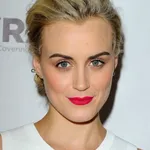 Taylor Schilling