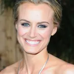 Taylor Schilling