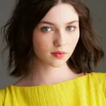 Alexa Swinton