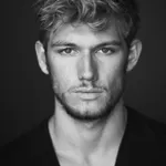 Alex Pettyfer