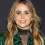 Mae Whitman