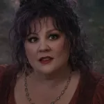 Mary Sanderson (Melissa McCarthy)