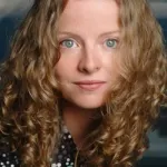 Anna Cummer