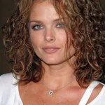 Dina Meyer