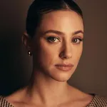 Lili Reinhart