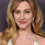 Lili Reinhart
