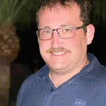 Alec Leos