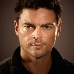 Karl Urban