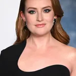 Amelia Dimoldenberg