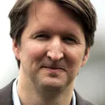Tom Hooper