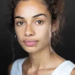 Nia Towle