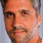 Leo Chaves