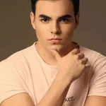 Adriano Zendejas